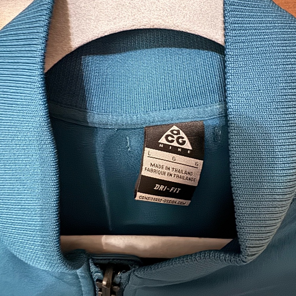 Nike ACG - Picture 3 of 7